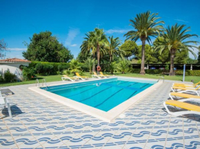 Belvilla by OYO Bungalow Park Colibr